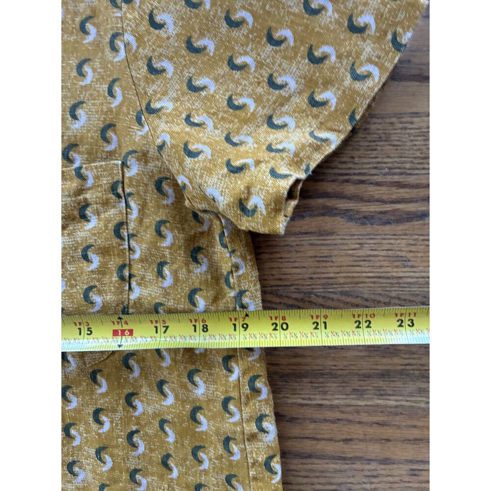 VETTA Yellow Pattern Button Up Short Sleeve Shirt Top Women's Size Small - Picture 8 of 9